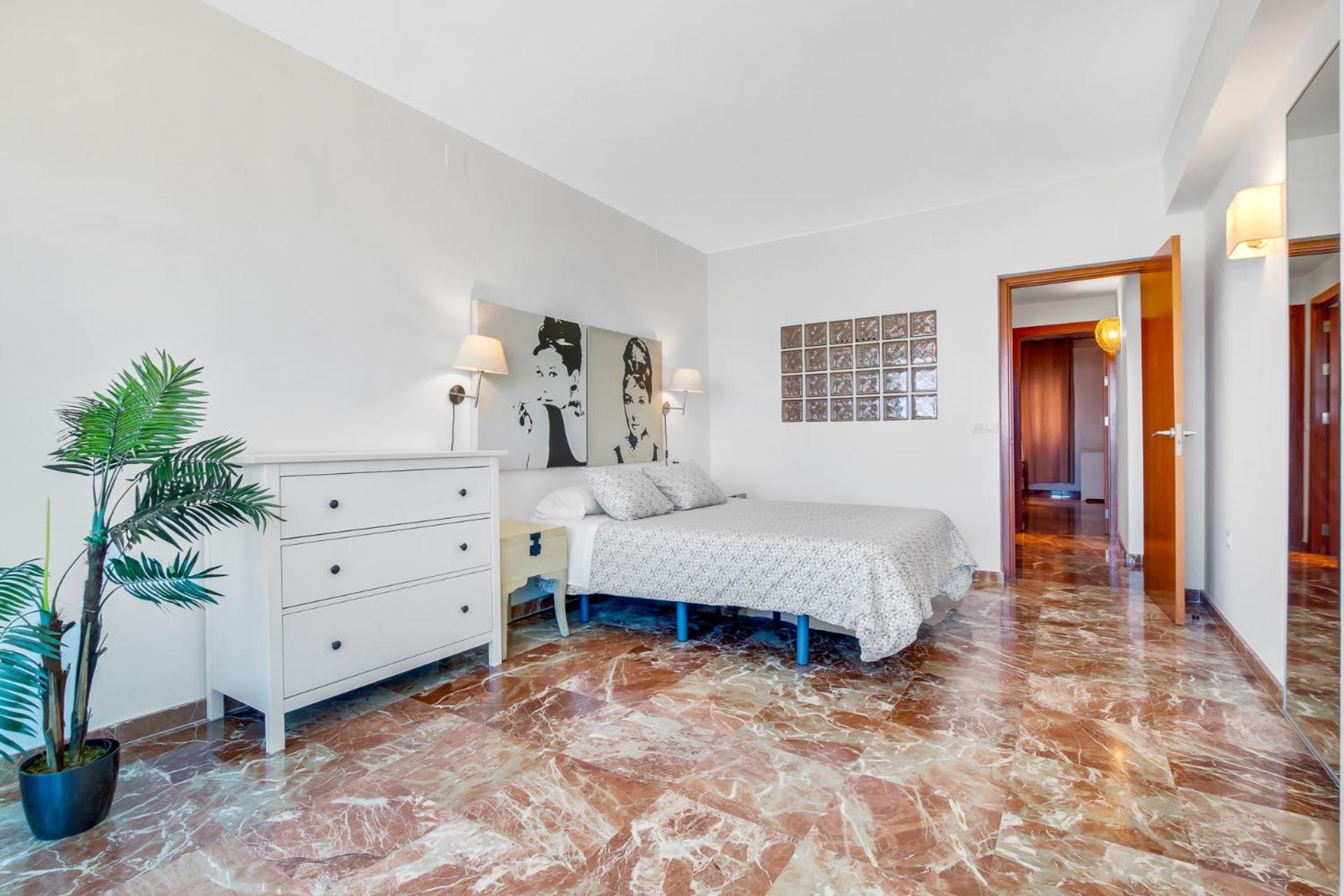 Apt Alameda De Colon Solo Familias Малага Экстерьер фото